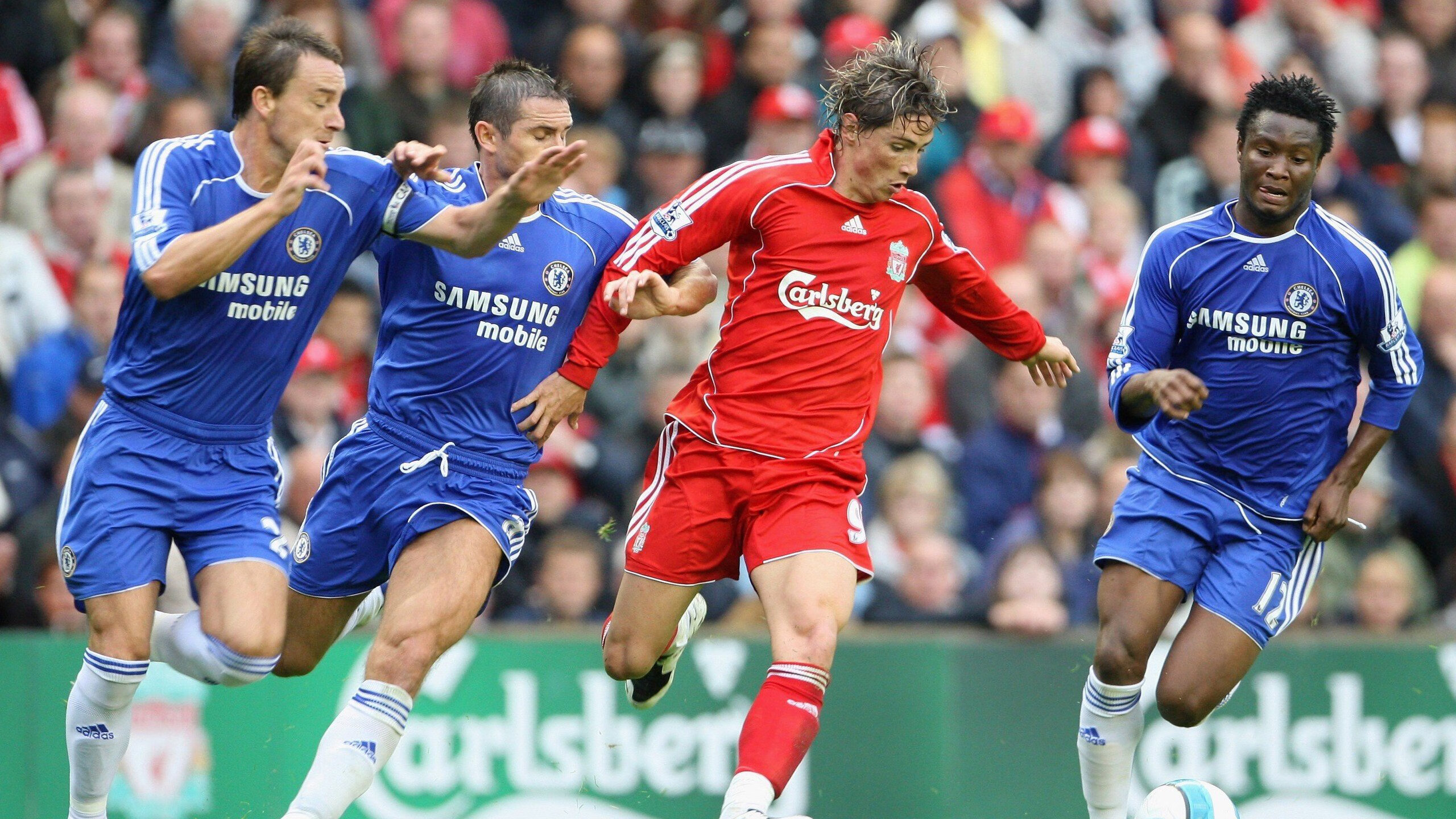 米兰体育网址-英超赛季中期球员高强度冲刺频次与肌肉疲劳关系，英超训练足球